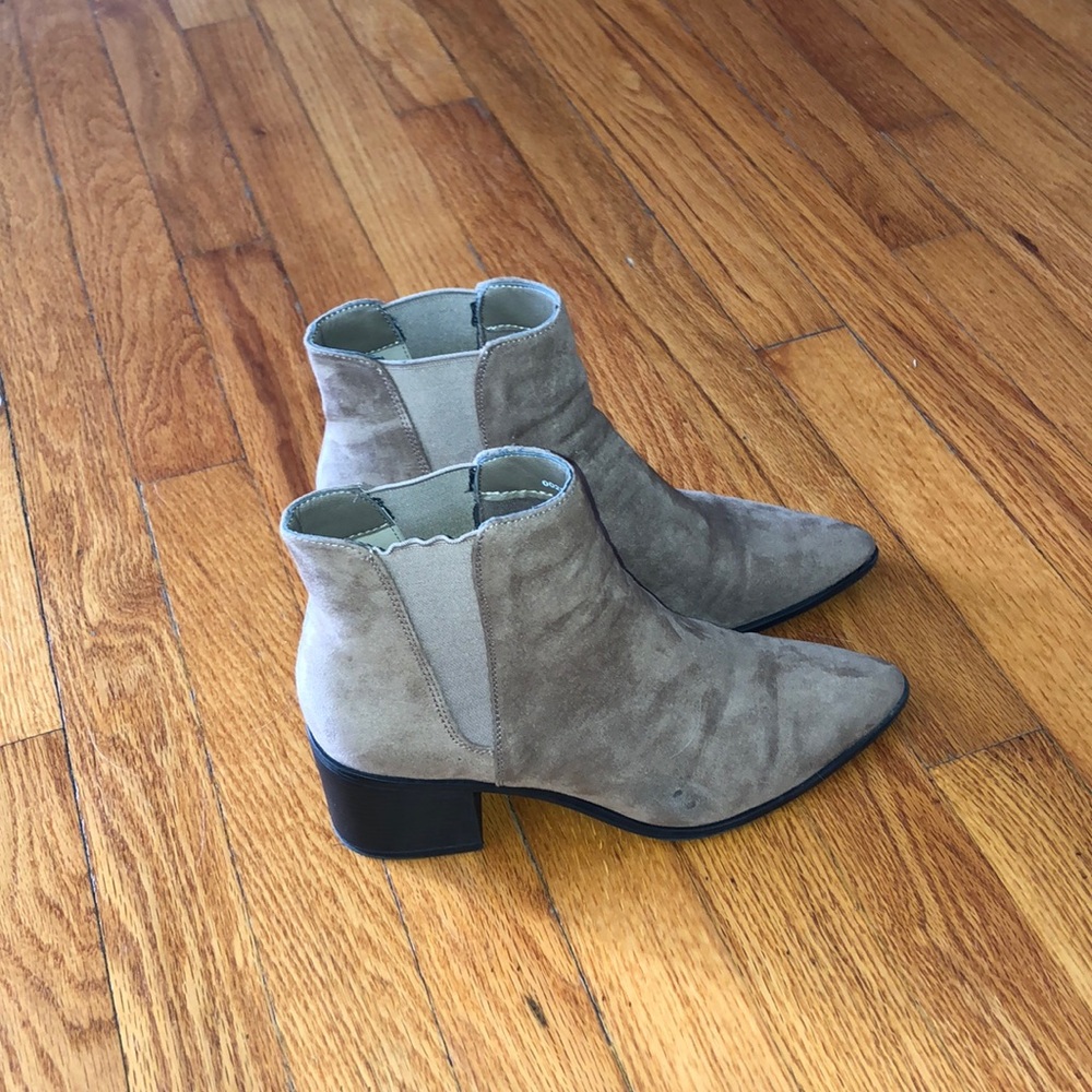 Casual/dress booties